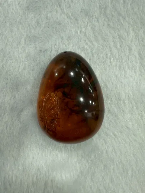 黃棕色調琥珀・水滴弧面墜子 AMB-P-0-00059