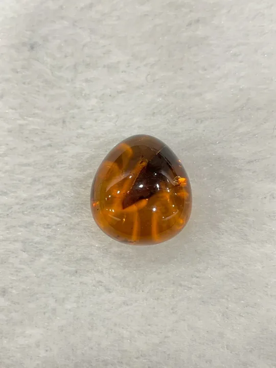 棕色調琥珀・水滴弧面 AMB-L-0-00282