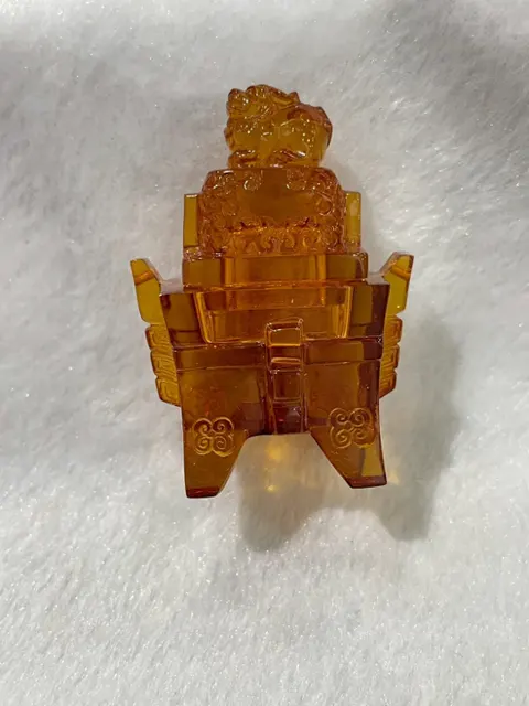 棕色調琥珀・琥珀雕件 (鼎) AMB-C-0-00058