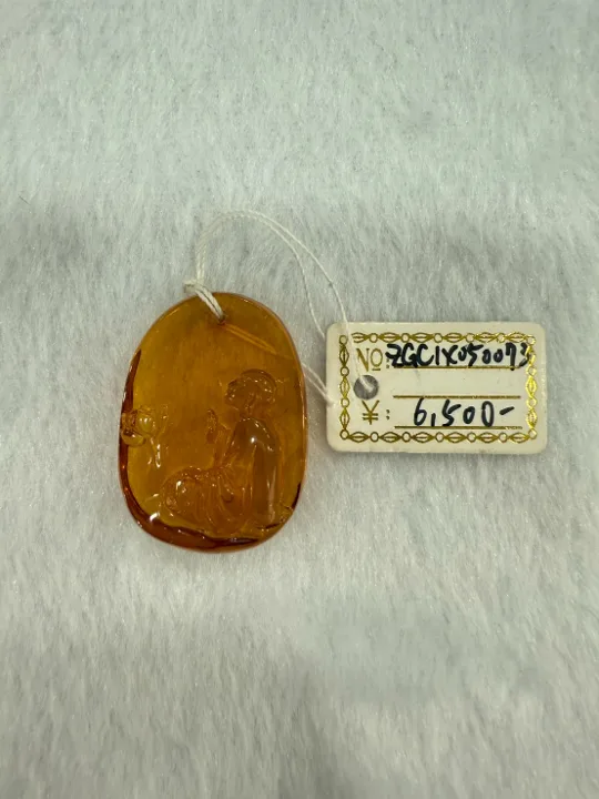 黃色調琥珀・橢圓弧面墜子 AMB-P-0-00061
