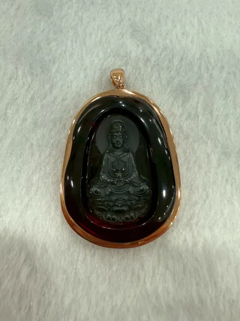紅棕色調琥珀・水滴形墜子 AMB-P-S-00001