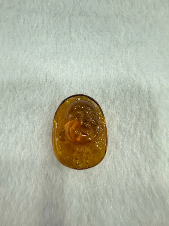 黃棕色調琥珀・隨形弧面墜子 AMB-P-0-00060