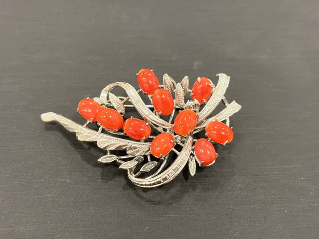 紅色珊瑚・珊瑚胸針 COA-AK-00002