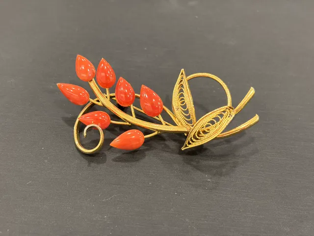 紅色珊瑚・珊瑚胸針 COA-AS-00005
