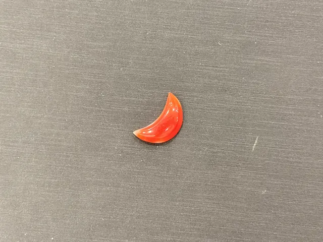 紅色珊瑚・半月形弧面琢型 COA-L0-00009
