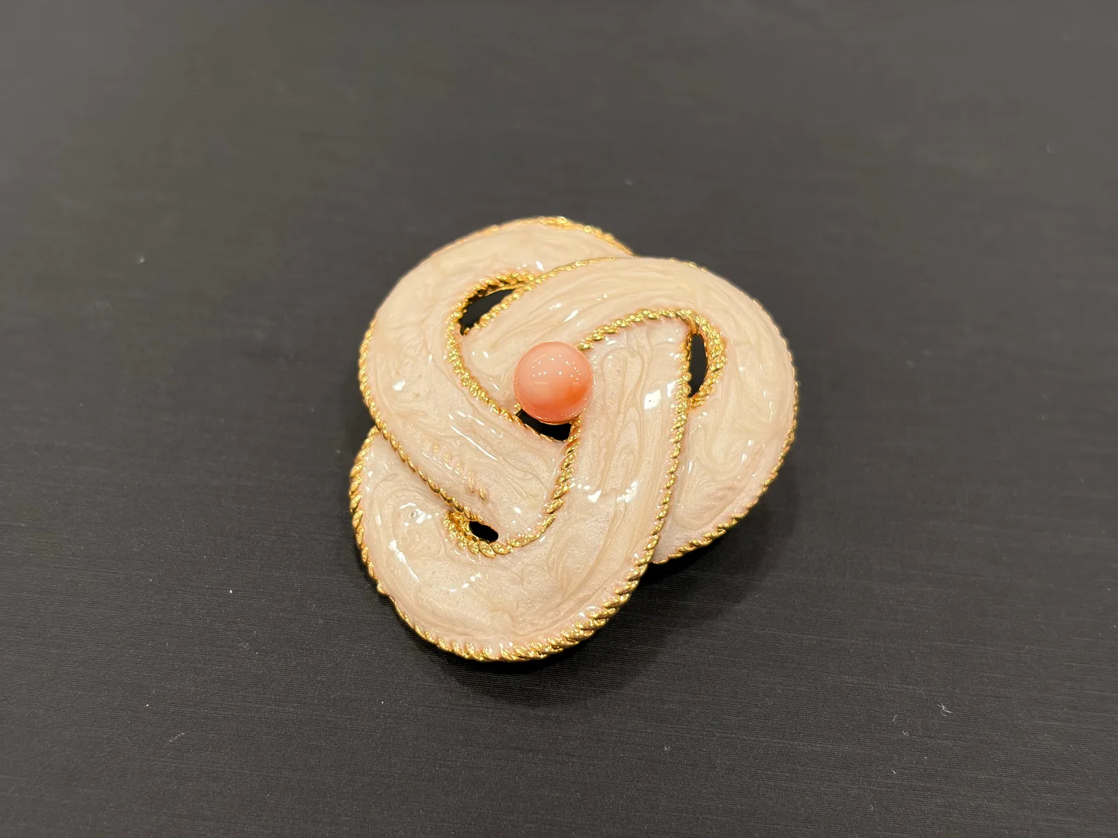 粉紅色珊瑚・珊瑚胸針 COA-AS-00004