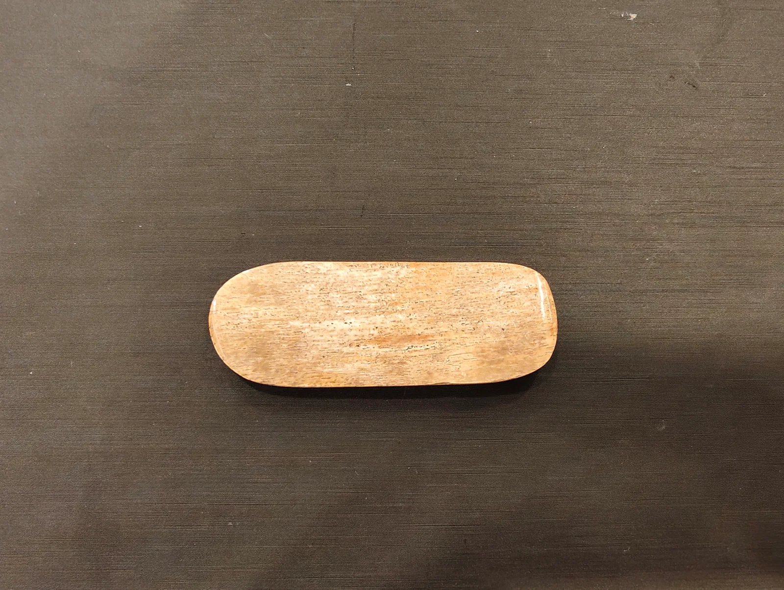黃白色猛瑪象牙・牌子 IVO-L0-00055