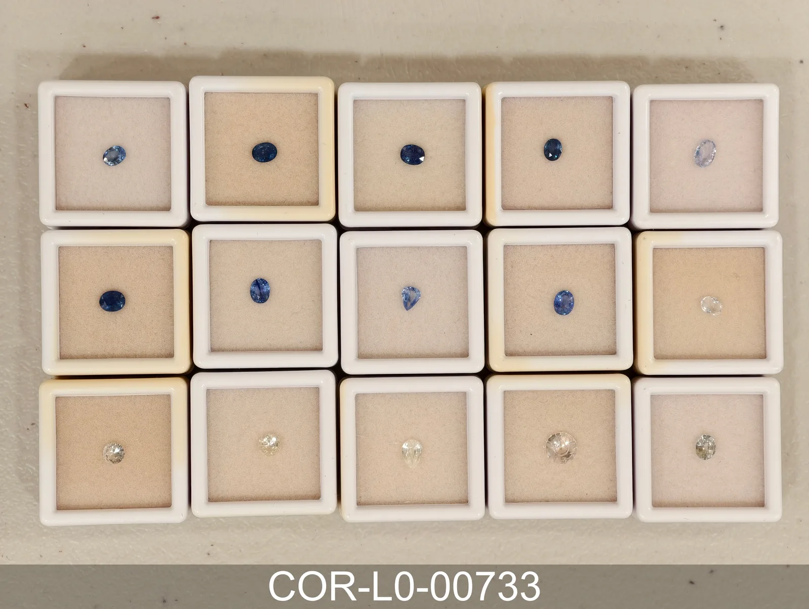 藍色剛玉 COR-L0-00733