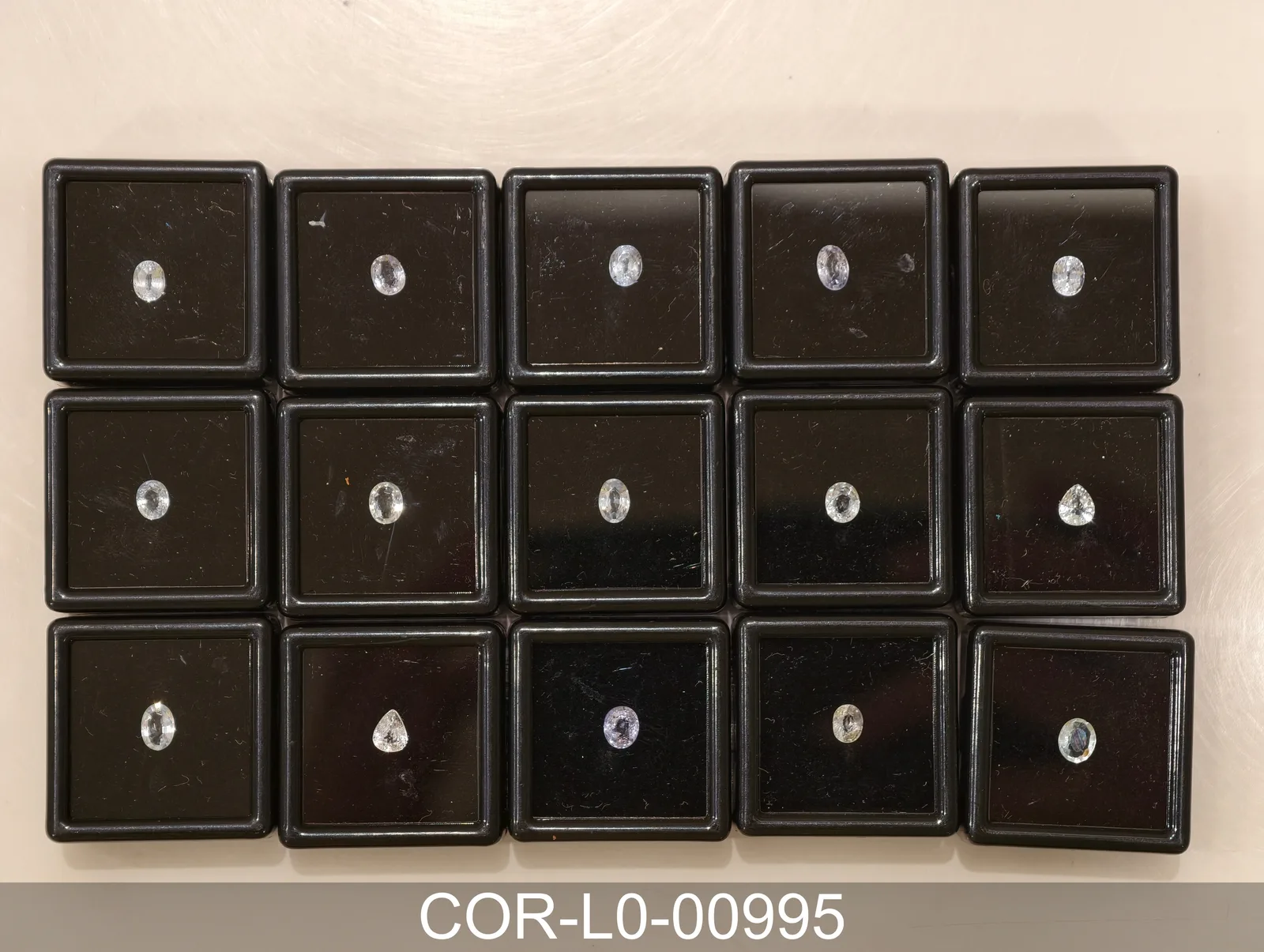 淡藍色剛玉 COR-L0-00995