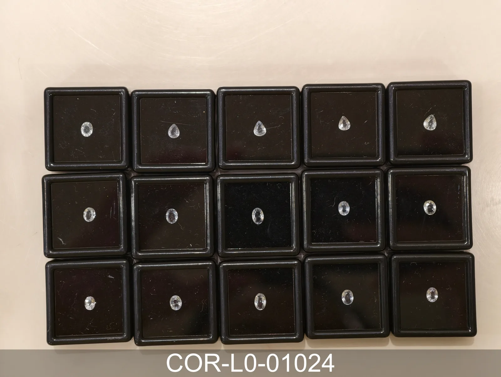 淡藍色剛玉 COR-L0-01024