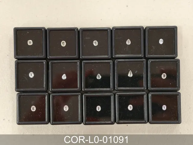 淡藍色剛玉 COR-L0-01091