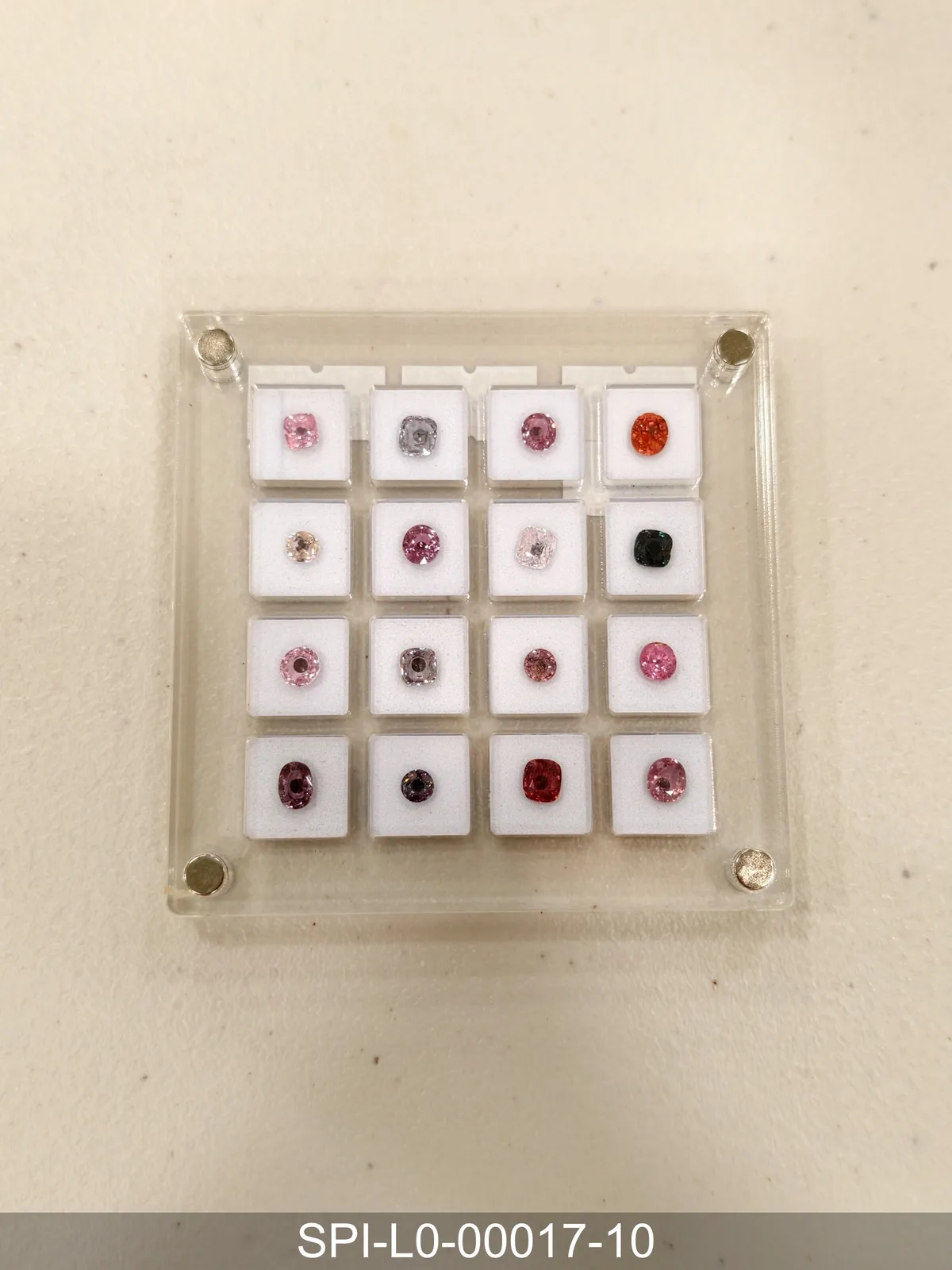 灰色尖晶石 SPI-L0-00017-10