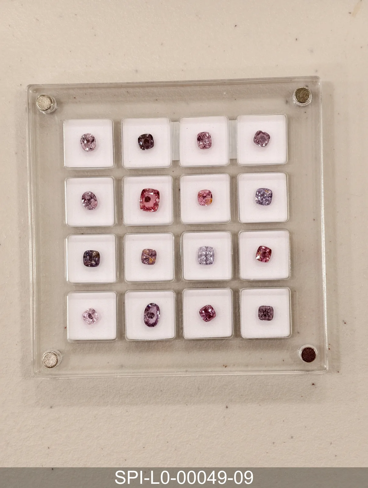 灰紫色尖晶石 SPI-L0-00049-09