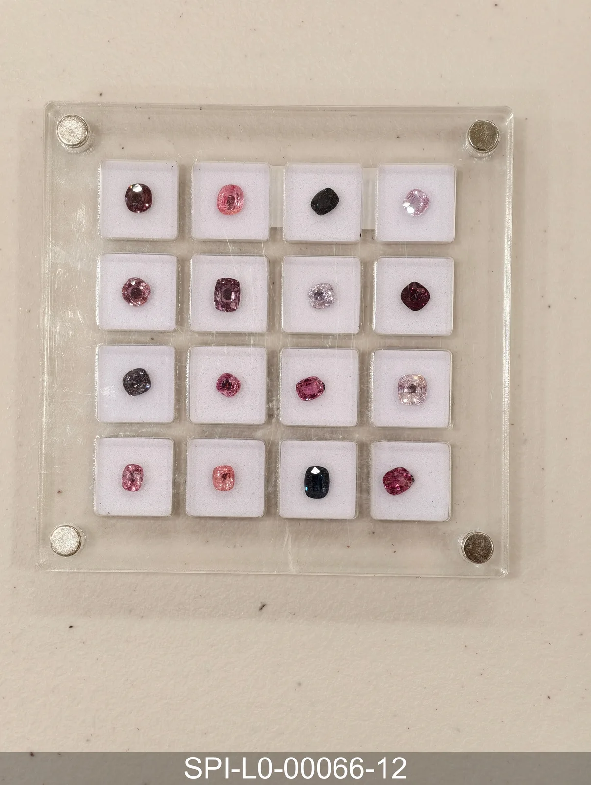 無色尖晶石 SPI-L0-00066-12